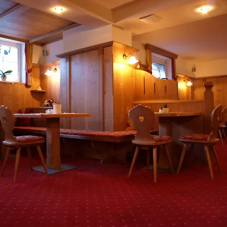 Bed & Breakfast Garni Flurida